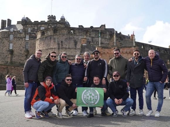 Cats on tour: Have flag, will travel