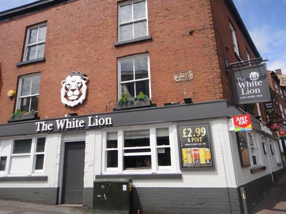 The White Lion/Peterjon Cresswell