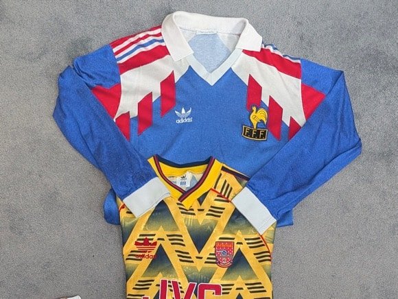 Old, new, repaired and blue: Papin-era France