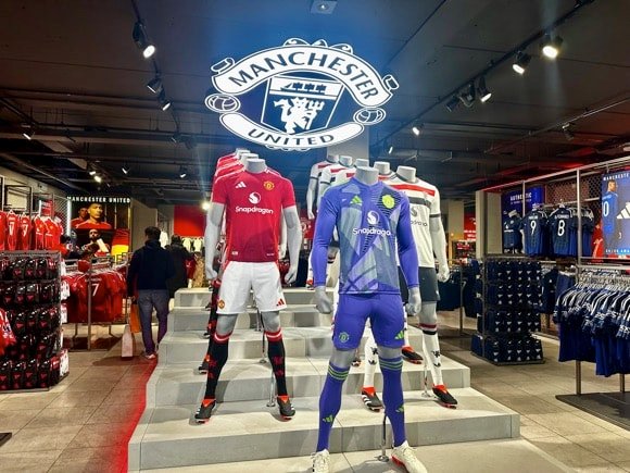 Manchester United Megastore/Joe Stubley