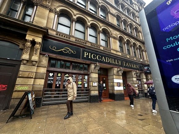 Piccadilly Tavern/Joe Stubley