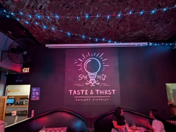 Tivoli Bar & Grill/César Hernández