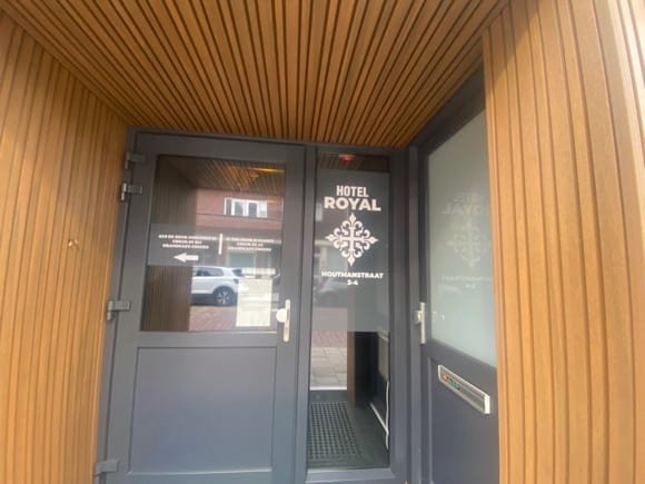 Hotel Royal/Kate Carlisle