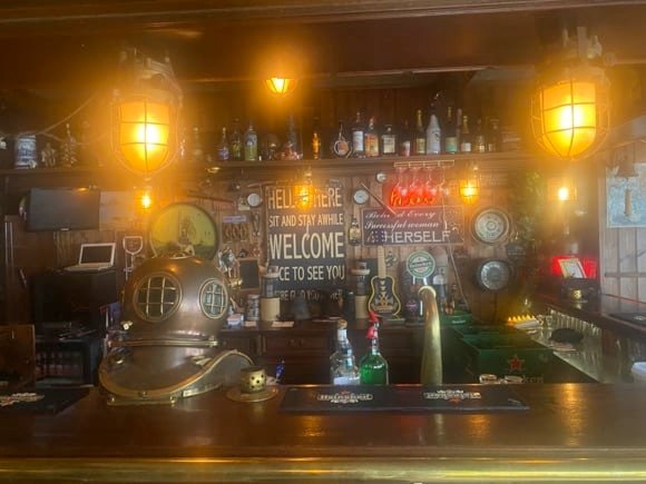 Bar De Jutter/Kate Carlisle