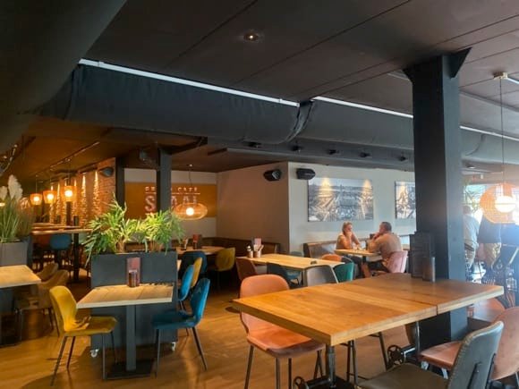 Grand Café Staal/Kate Carlisle