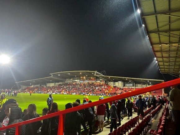 Racecourse Ground/Joe Stubley