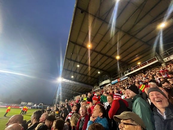 Racecourse Ground/Joe Stubley