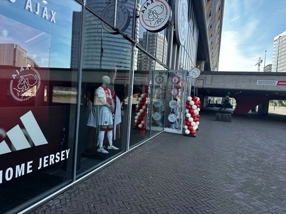 Ajax shop/Joe Stubley