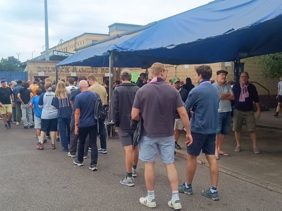 Dulwich Hamlet tickets/Brian Mulligan