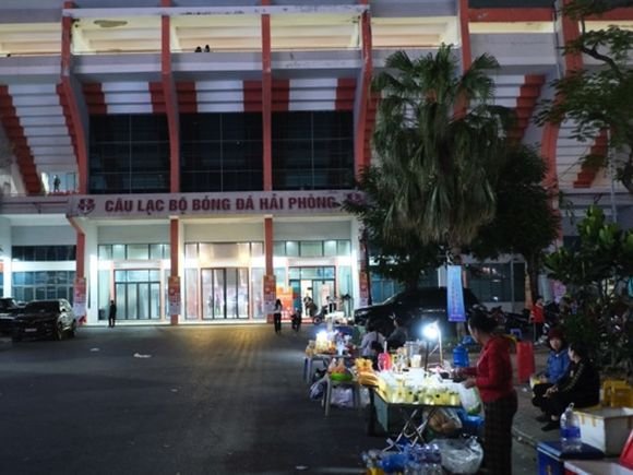Snack attack at Haiphong FC