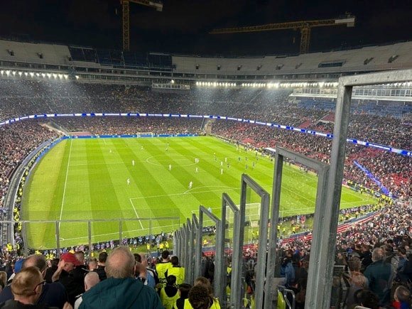 Nou Camp/Jacob Horner