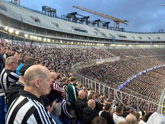 Nou Camp/Jacob Horner