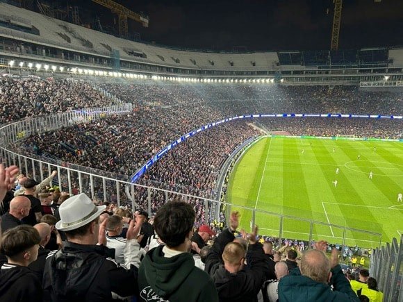 Nou Camp/Jacob Horner