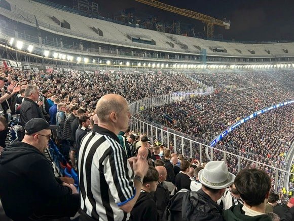 Nou Camp/Jacob Horner