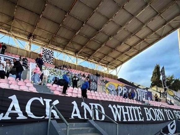 Paola Boys spell it out in black and white/Alan Edgar