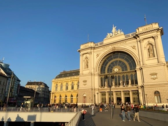 Keleti station/Peterjon Cresswell