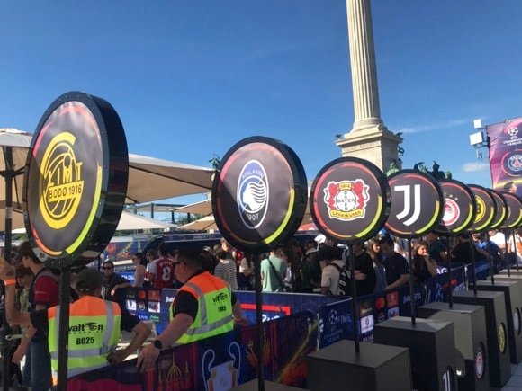 Budapest Fan Park/Peterjon Cresswell