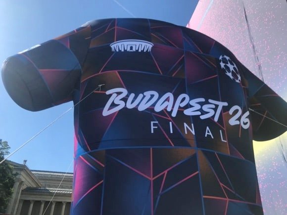 Budapest Fan Park/Peterjon Cresswell