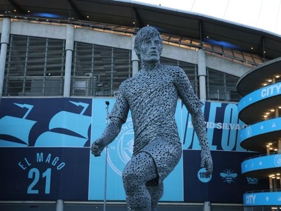 David Silva statue/Mariia Makarova
