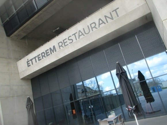 Puskás Aréna restaurant/Peterjon Cresswell
