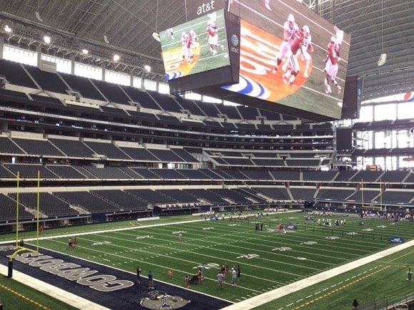 AT&T Stadium/Ian Thomson