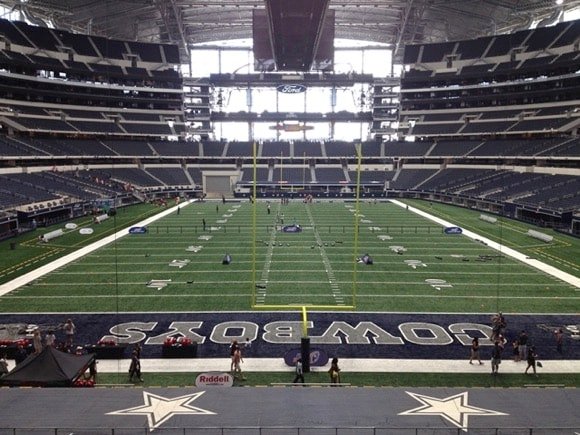 AT&T Stadium/Ian Thomson
