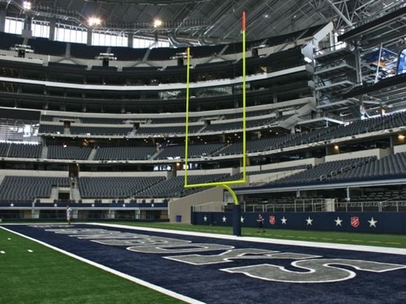 AT&T Stadium/Ian Thomson