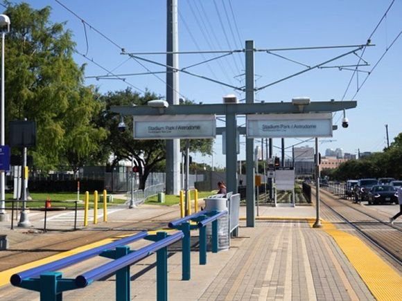 Houston METRORail/Celeste Jenkins