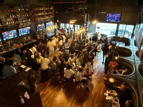 Founders Ale House/Tony Pierce