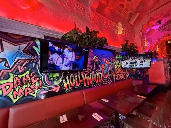 Mr Tempo Cantina/Tony Pierce