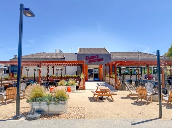 Clara’s Junction/Craig Snelgrove