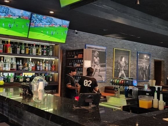 Strikers Sports Joint/Stephen Woodman