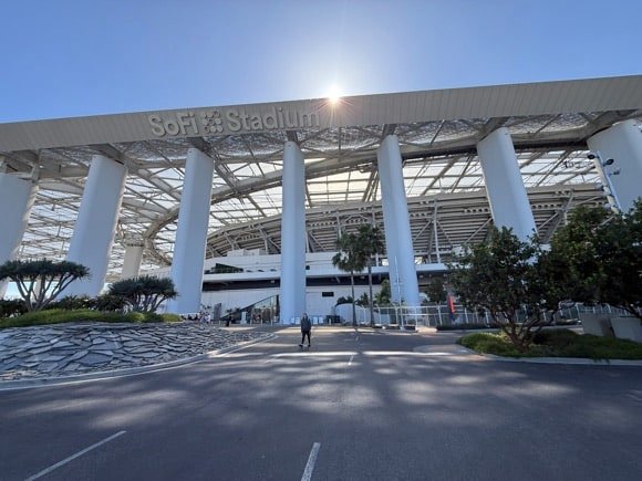 SoFi Stadium/Tony Pierce