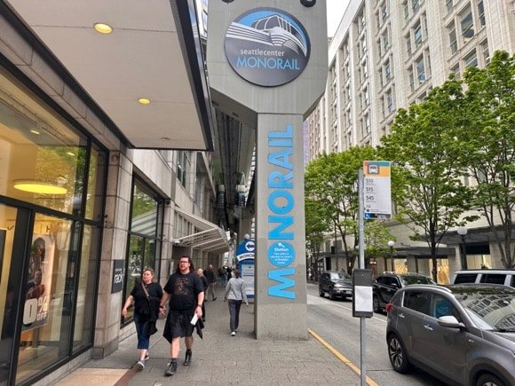 Seattle monorail/Anatol Steck