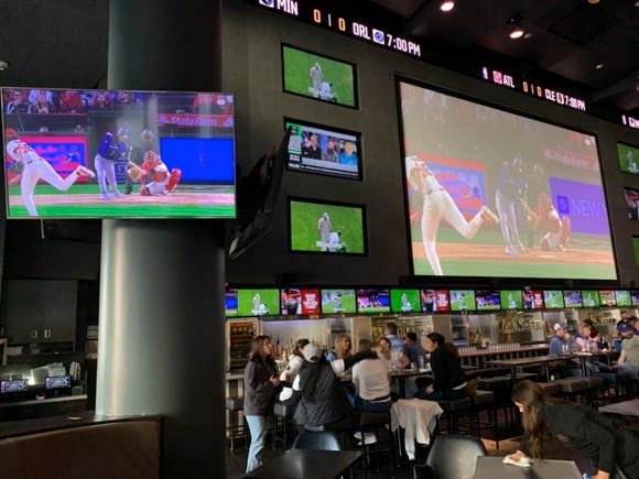 Real Sports Bar & Grill/John Slama