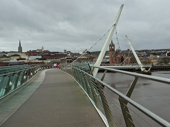 Peace Bridge/Peter Hegarty
