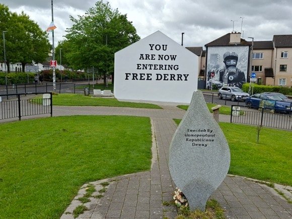 Free Derry mural/Peterjon Hegarty