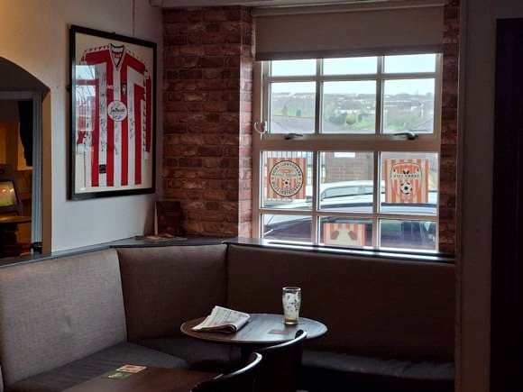 Oakgrove Bar/Peter Hegarty