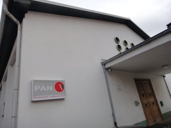 Prenočišča PAN/Peterjon Cresswell