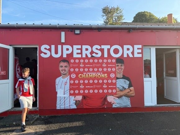 Larne FC Superstore/Mariia Makarova